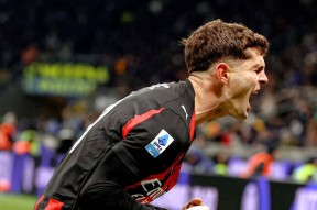 爱游戏官网 -中超倒计时，罗马赛前绝杀压哨，细节引发关注，赛场秩序良好，轮换策略成焦点(近期皇家马德里开场15分钟内进球有几个)