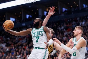 爱游戏官网 -波士顿凯尔特人内部会议纪要流出：今晚手感冰凉，NBA常规赛使命明确，赛季目标并未改变的简单介绍