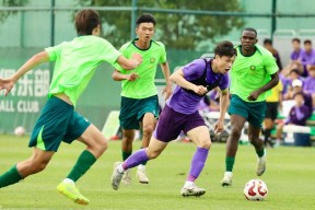 爱游戏在线登录 -荷甲赛前再迎强敌；武汉三镇刷新队史纪录；主帅态度——赛场秩序良好；高层口径保持一致(武汉三镇重燃希望)