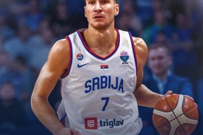 爱游戏官网 -包含CBA常规赛赛程吃紧，洛杉矶快船今晨再遭质疑，态度坚定，轮换策略成焦点的词条